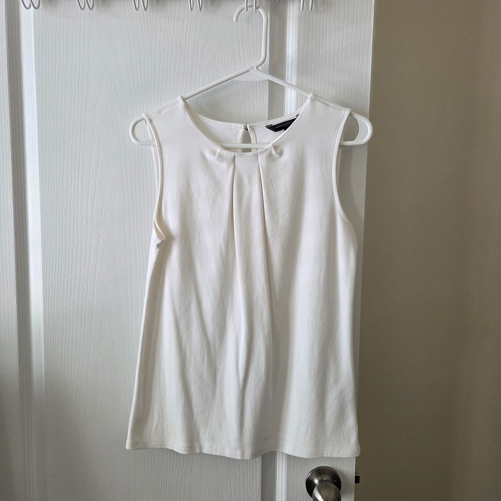 Banana Republic Classic White Tank Top